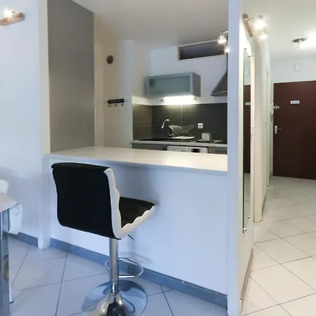 Apartament In With Ac Terrace & Pool - Benakey *