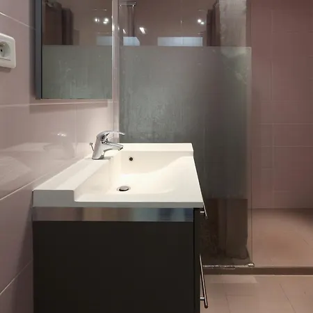 In With Ac Terrace & Pool - Benakey * أنتيب