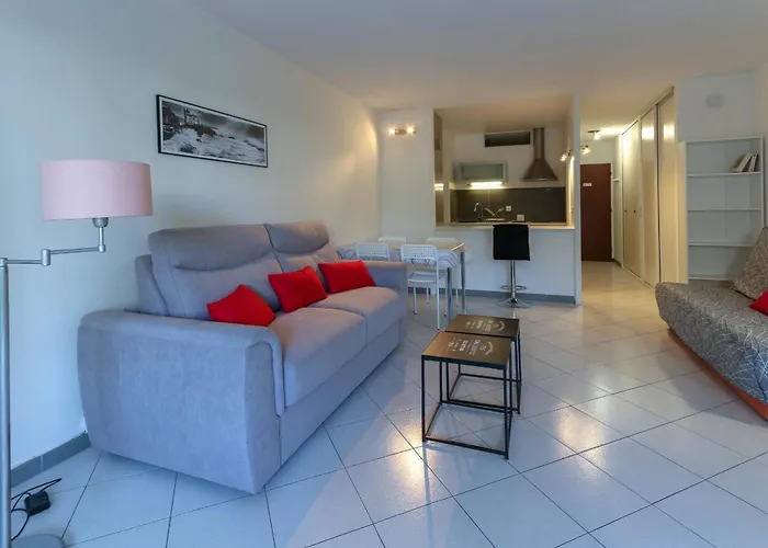 Apartamento In With Ac Terrace & Pool - Benakey